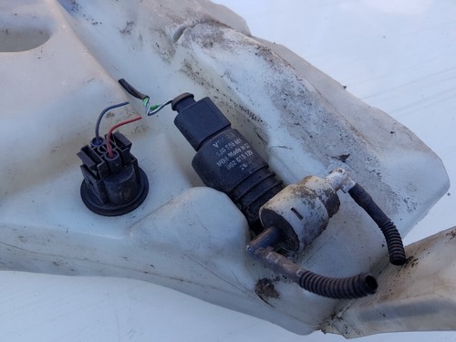 1j6955651 windshield - ,